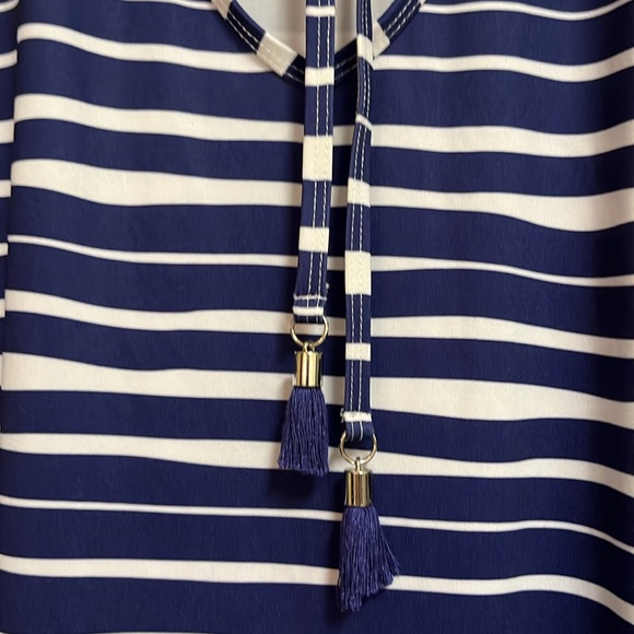 NWOT Viv & Lou Navy & White Striped Swim Cover Up Size L/XL - Picture 3 of 6